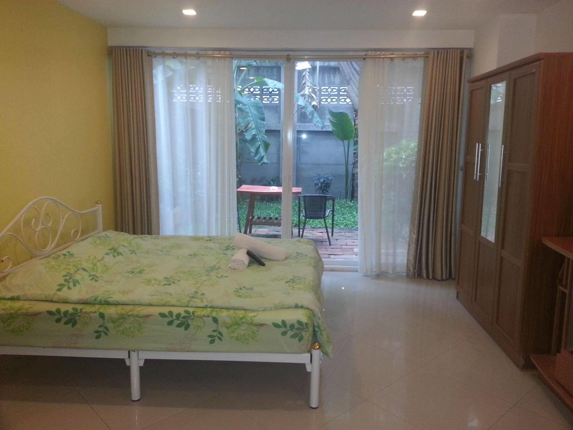Daisy Residence Jomtien Exterior foto