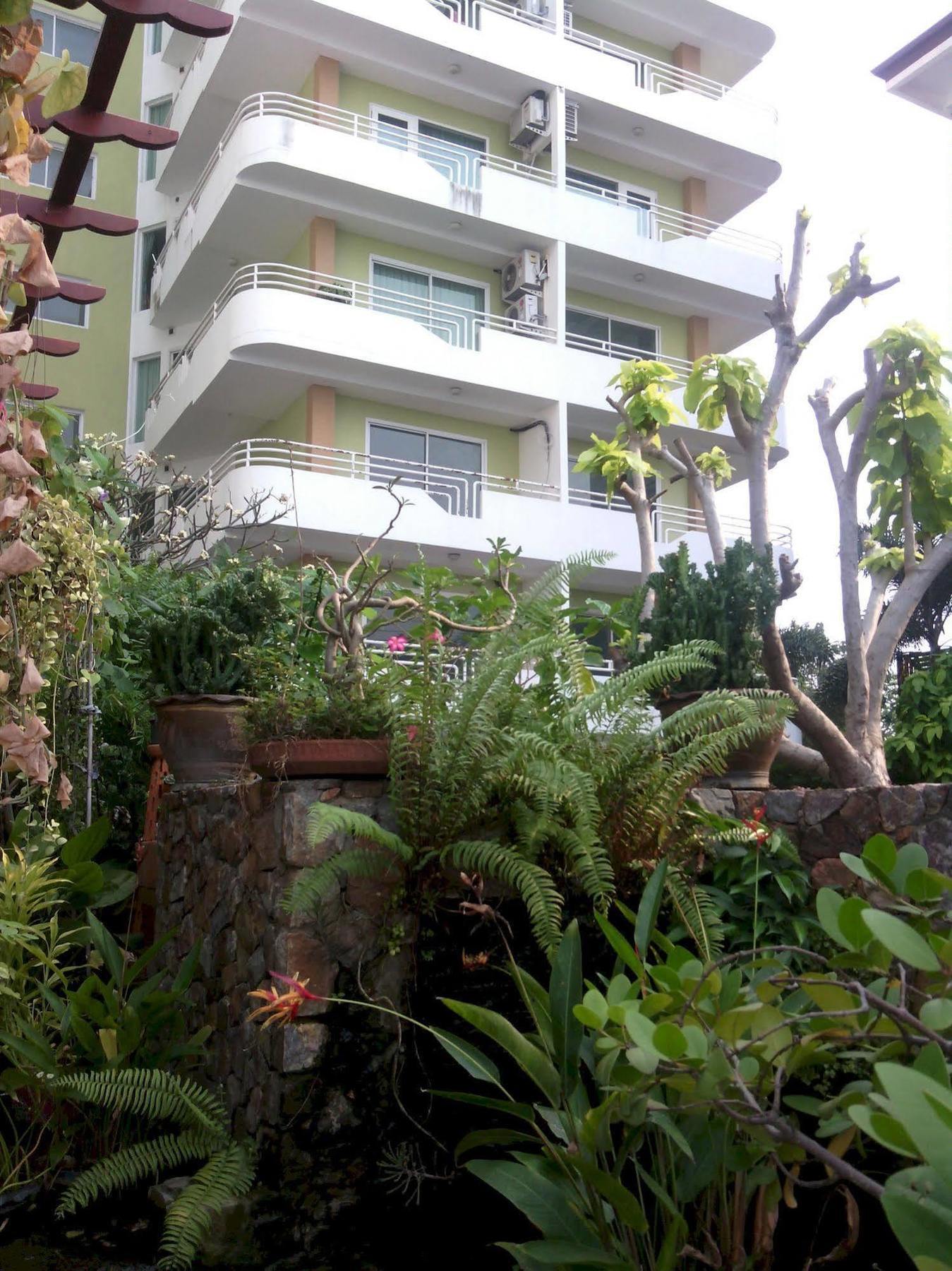 Daisy Residence Jomtien Exterior foto